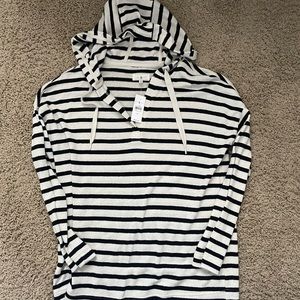 Loft Lou & Grey Beach Tunic Pullover